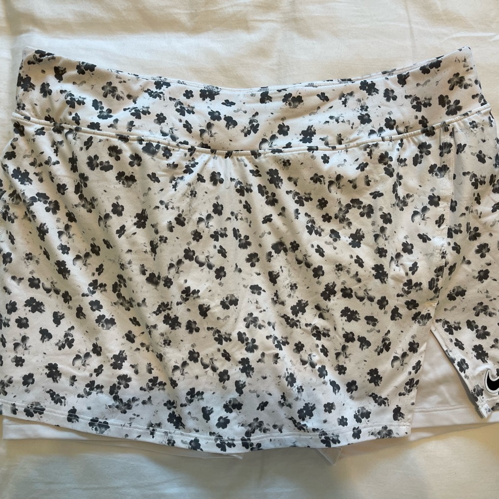 Nike Floral Print Skort